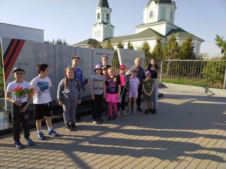 День Памяти о Геноциде Советского Народа.